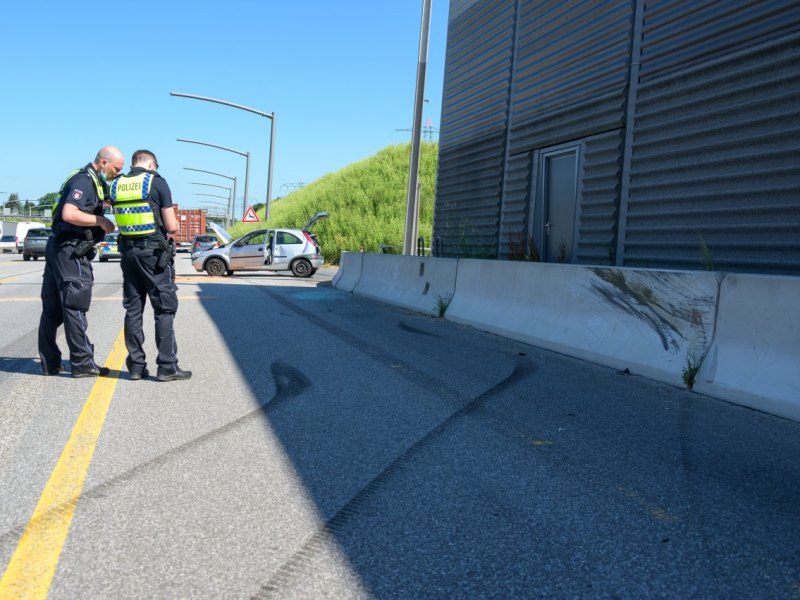 A7 Unfall Eidelstedt.jpg