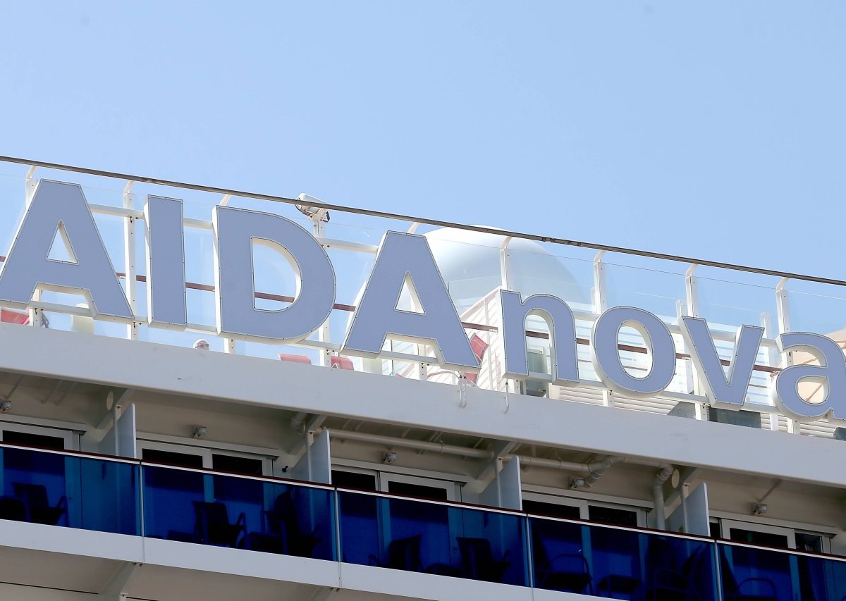 Aida Kreuzfahrt Nova Kanaren Flughafen Tui Fly Corona Lissabon Reise