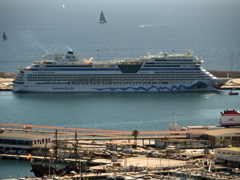 Aida Schiff Aida Sol Kreuzfahrt Aruba Karibik Strand Urlaub
