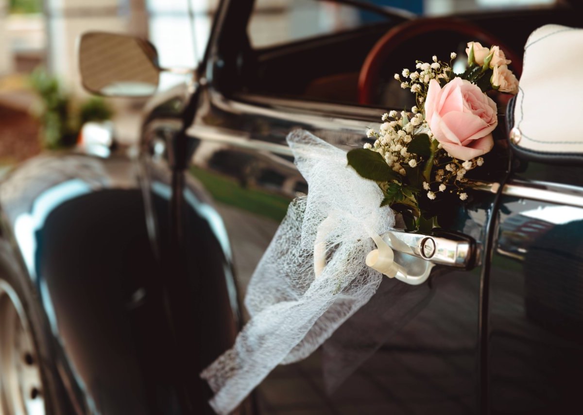 Bremen A 27 Cuxhaven Polizei Hochzeitskorso Autobahn Hochzeit Überseestadt Strafanzeige Verkehrsregeln