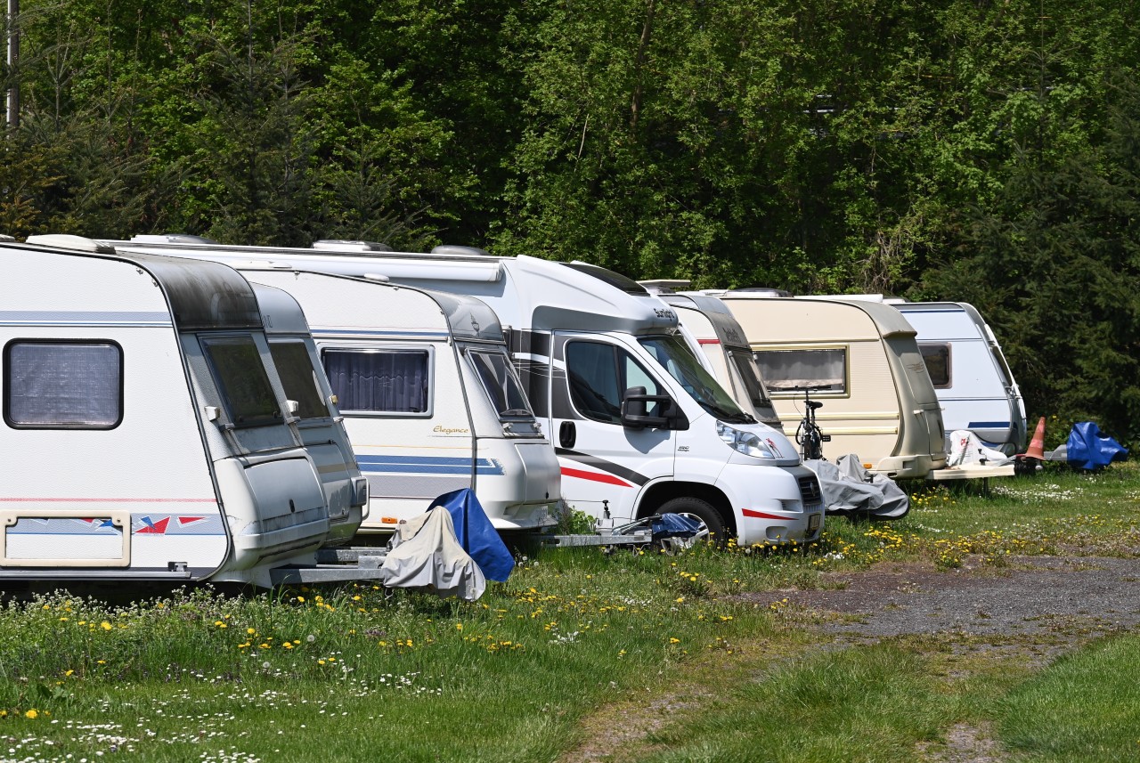 Aktuell suchen zahlreiche Menschen nach einem Camping-Platz für das Wochenende (Symbolbild). 