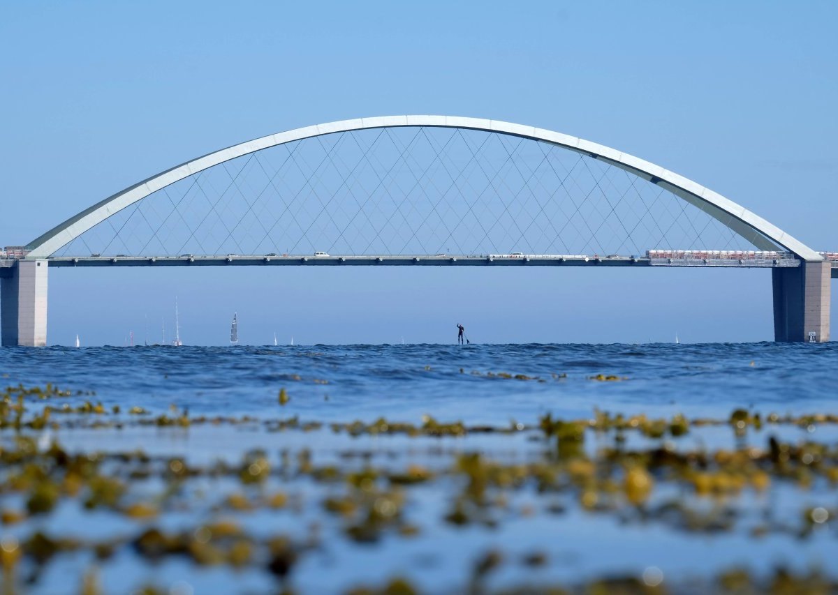 Fehmarn Burg Ostsee Verkehr Breite Straße Urlaub