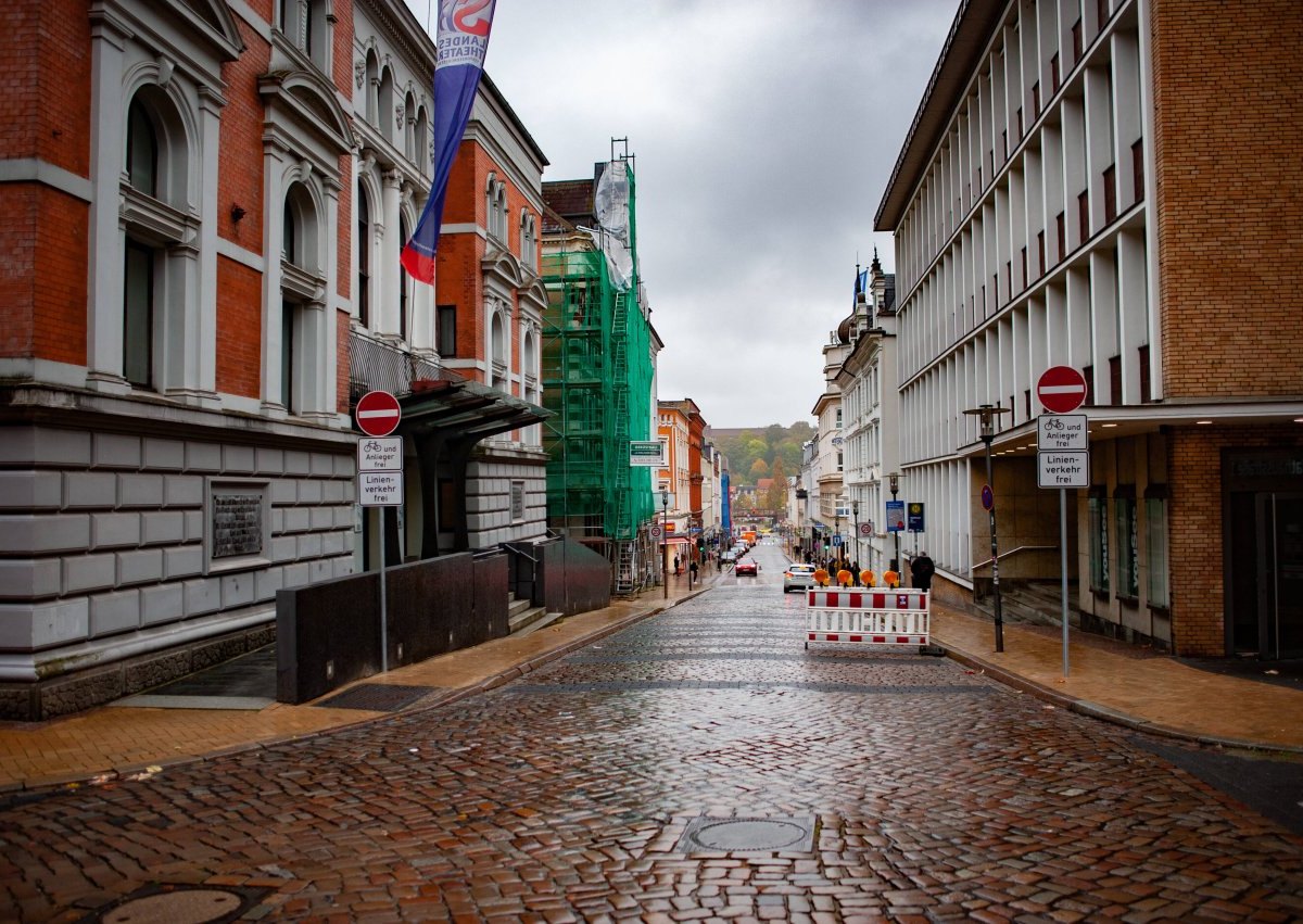 Flensburg Rathausstraße Durchgangsverkehr.jpg