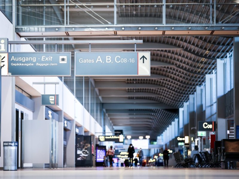 Flughafen Hamburg Airport Urlaub PCR-Test Spanien Türkei Griechenland Testzentren