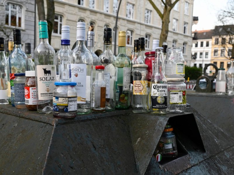 Glascontainer Hamburg.jpg
