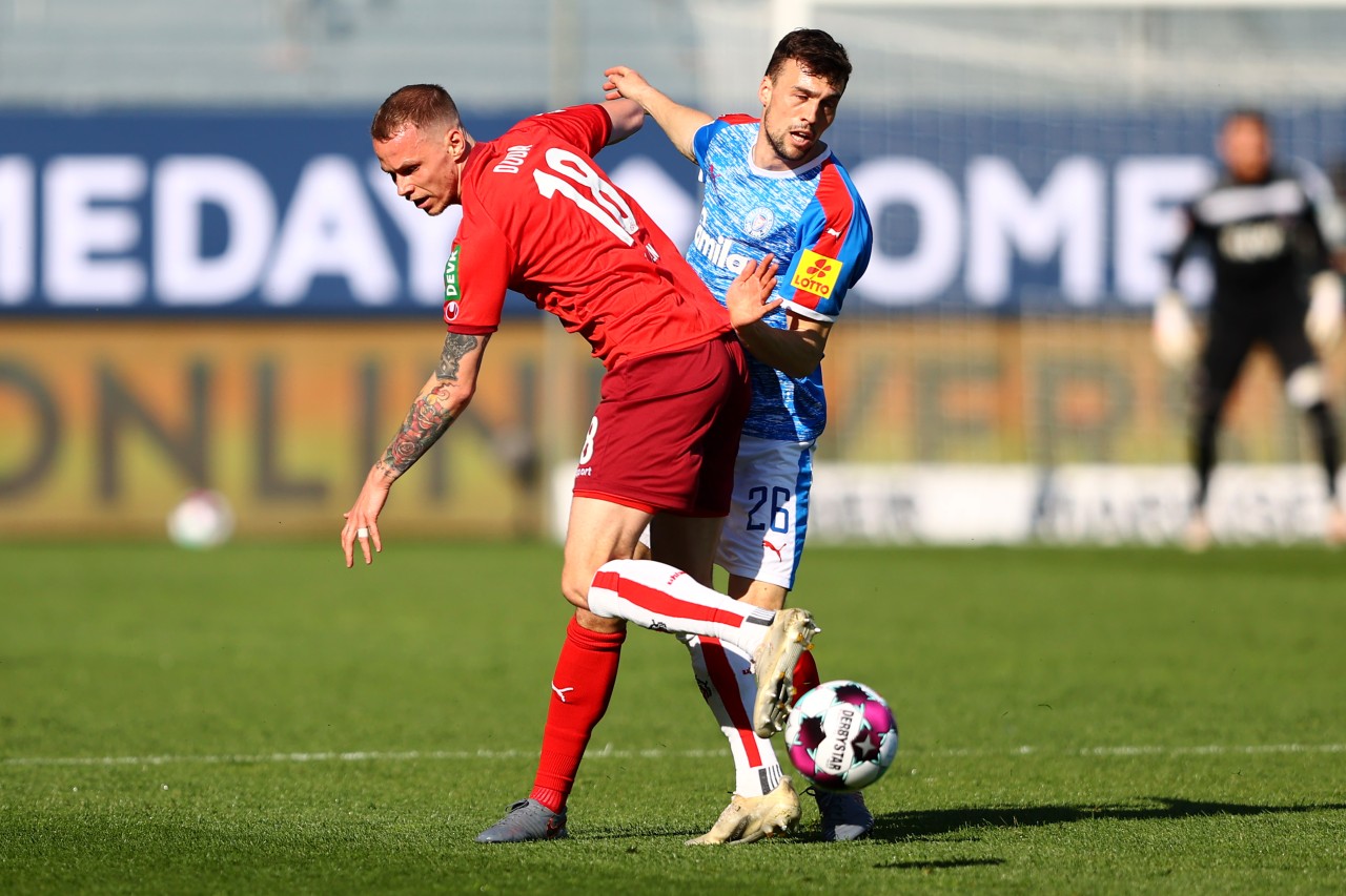 HSV: Jonas Meffert (r.) im Relegationsspiel gegen Köln.