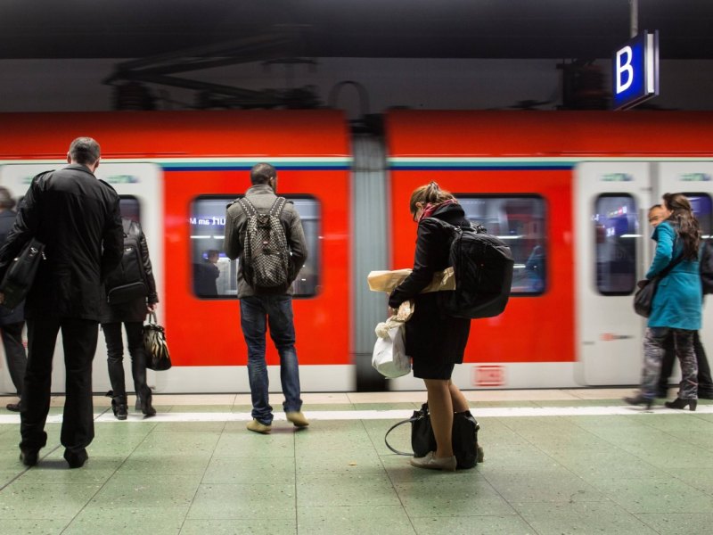 HVV Hamburg S-Bahn automatisiert.jpg