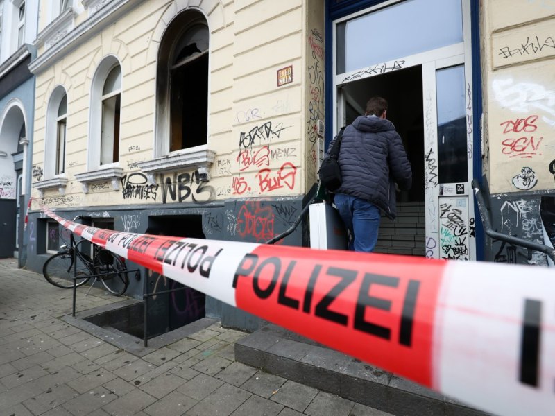 Hamburg AfD Angriff Polizei.jpg