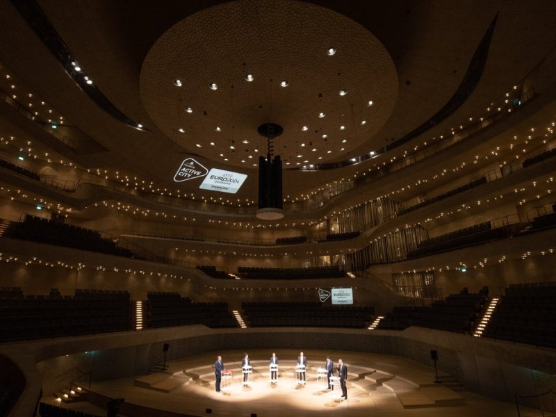Hamburg Elbphilharmonie EURO 2024 Auslosung Andy Grote Philipp Lahm.jpg