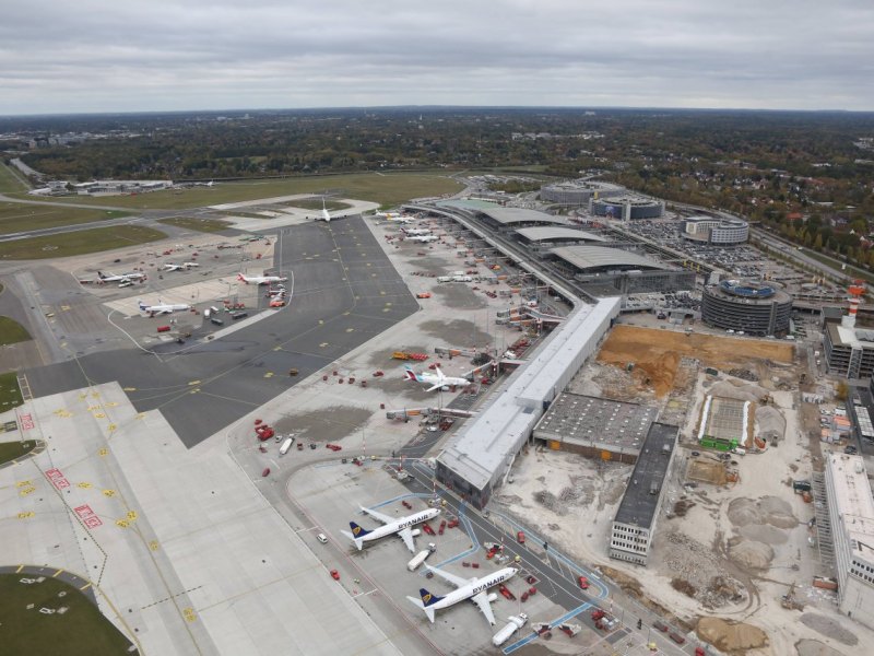 Hamburg Flughafen.jpg
