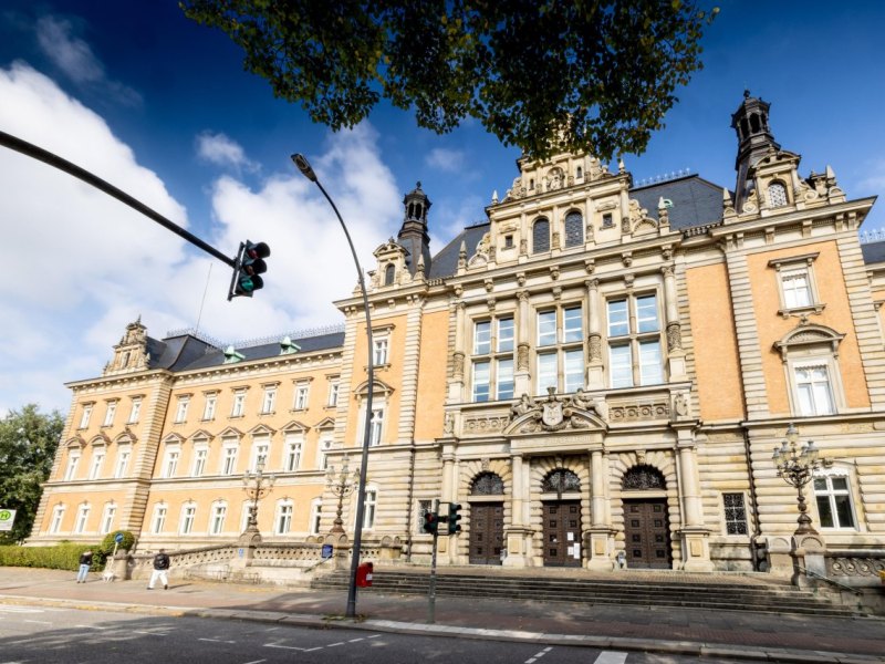 Hamburg Gericht Amtsgericht St. Georg Mitte Corona Salafist