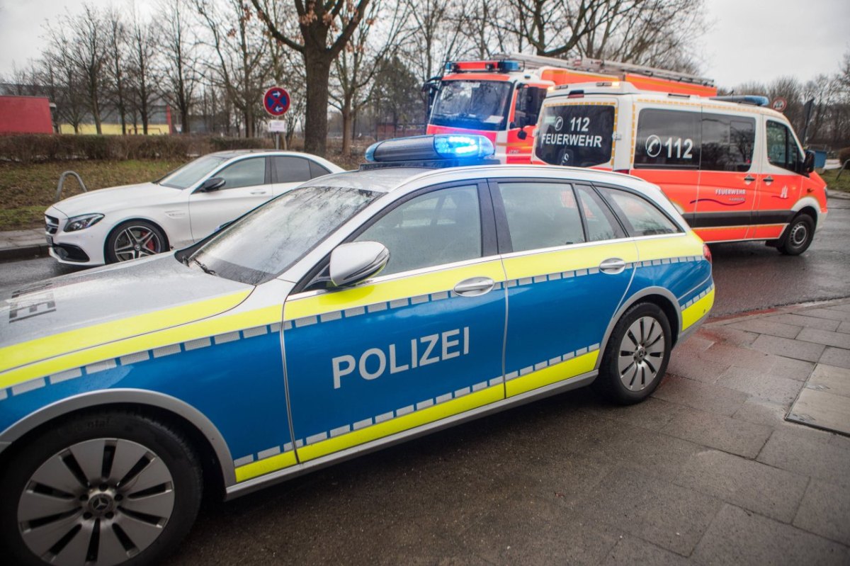 Hamburg Harburg Deutsche Bank Kunden Geld Granate Polizei Qualm Feuerwehr