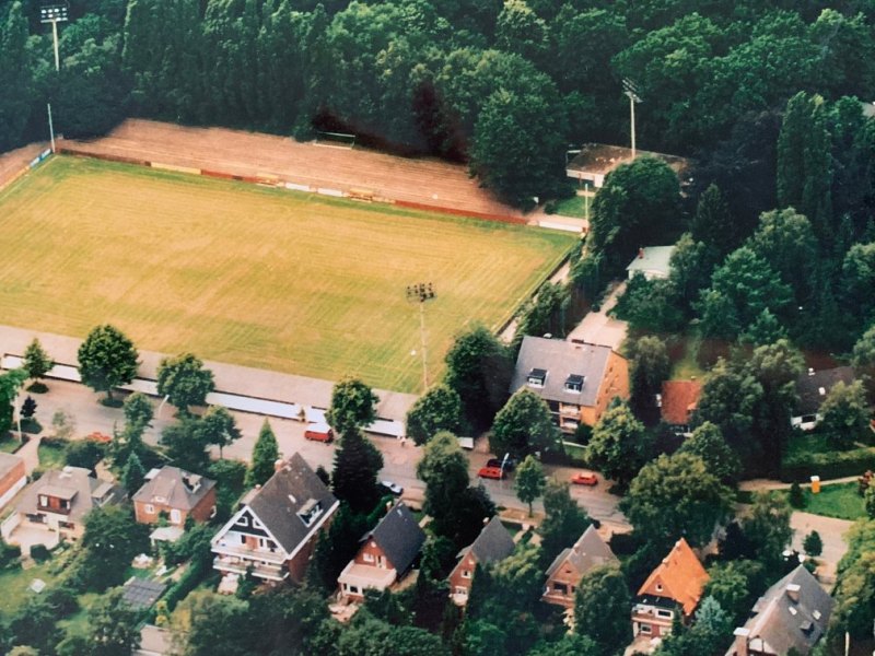 Hamburg Marienthal Stadion Wandsbek.JPG