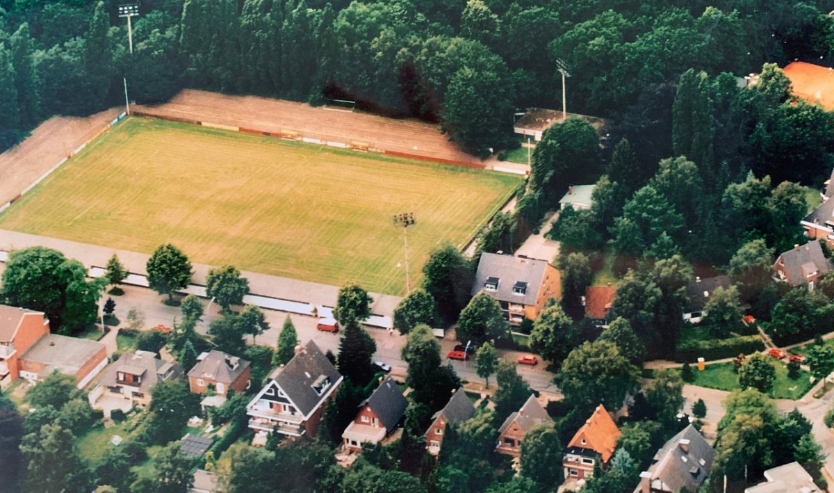 Hamburg Marienthal Stadion Wandsbek.JPG