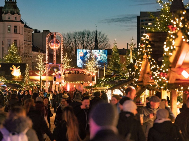 Hamburg Weihnachtsmarkt Corona.jpg