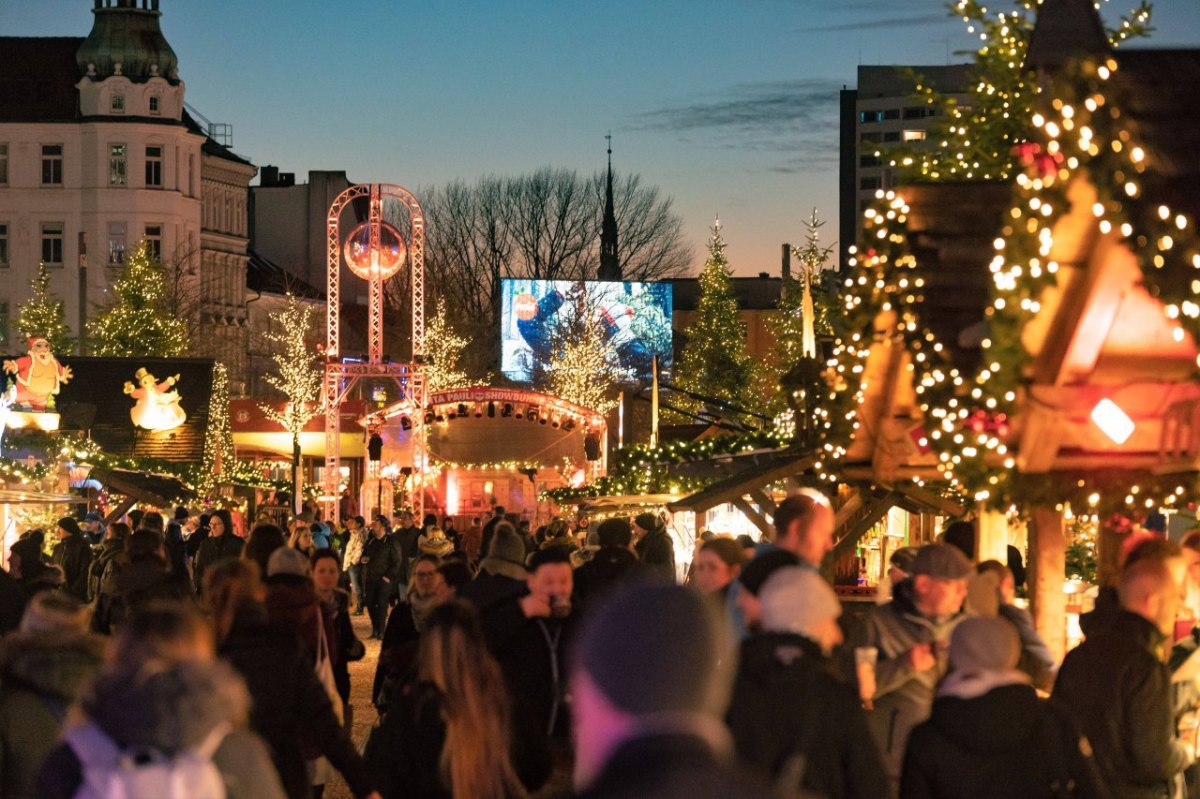 Hamburg Weihnachtsmarkt Corona.jpg