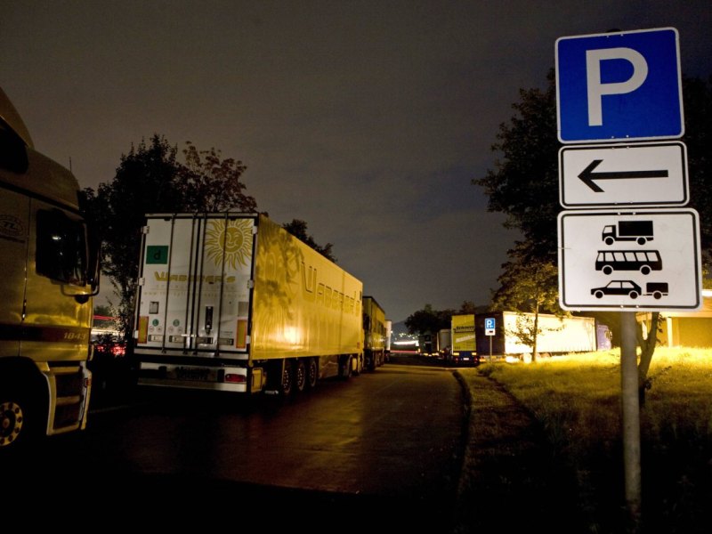 Hmaburg Parkplatz.jpg