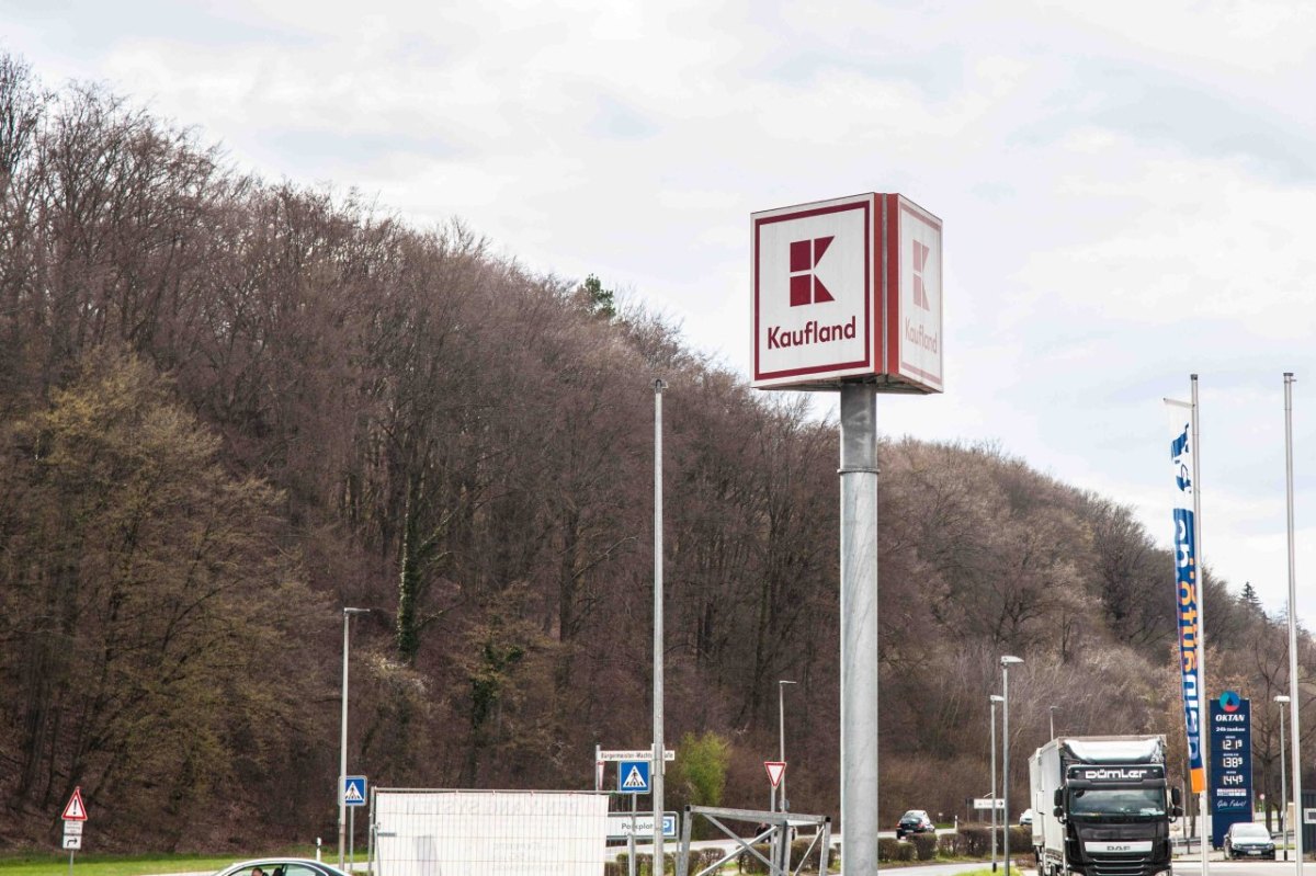 Lübeck Kaufland Edeka.jpg