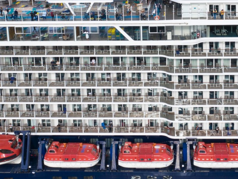 Mein Schiff 1.jpg