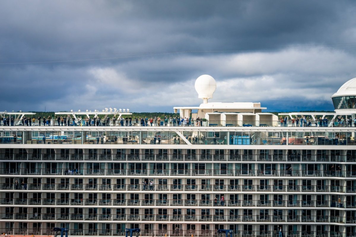 Mein Schiff 2.jpg