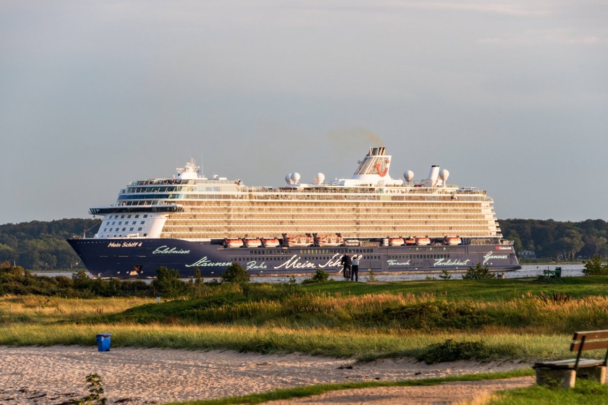 Mein Schiff 4.jpg