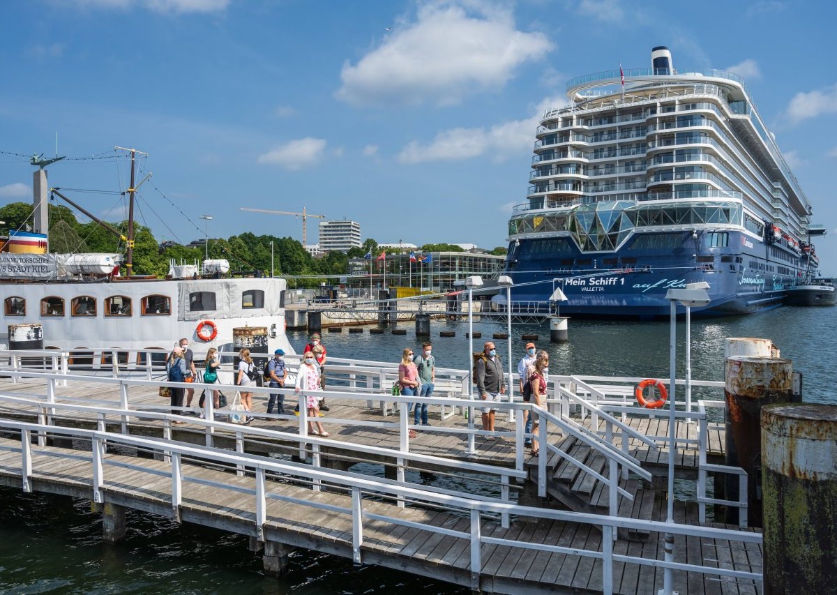 Mein Schiff.jpg