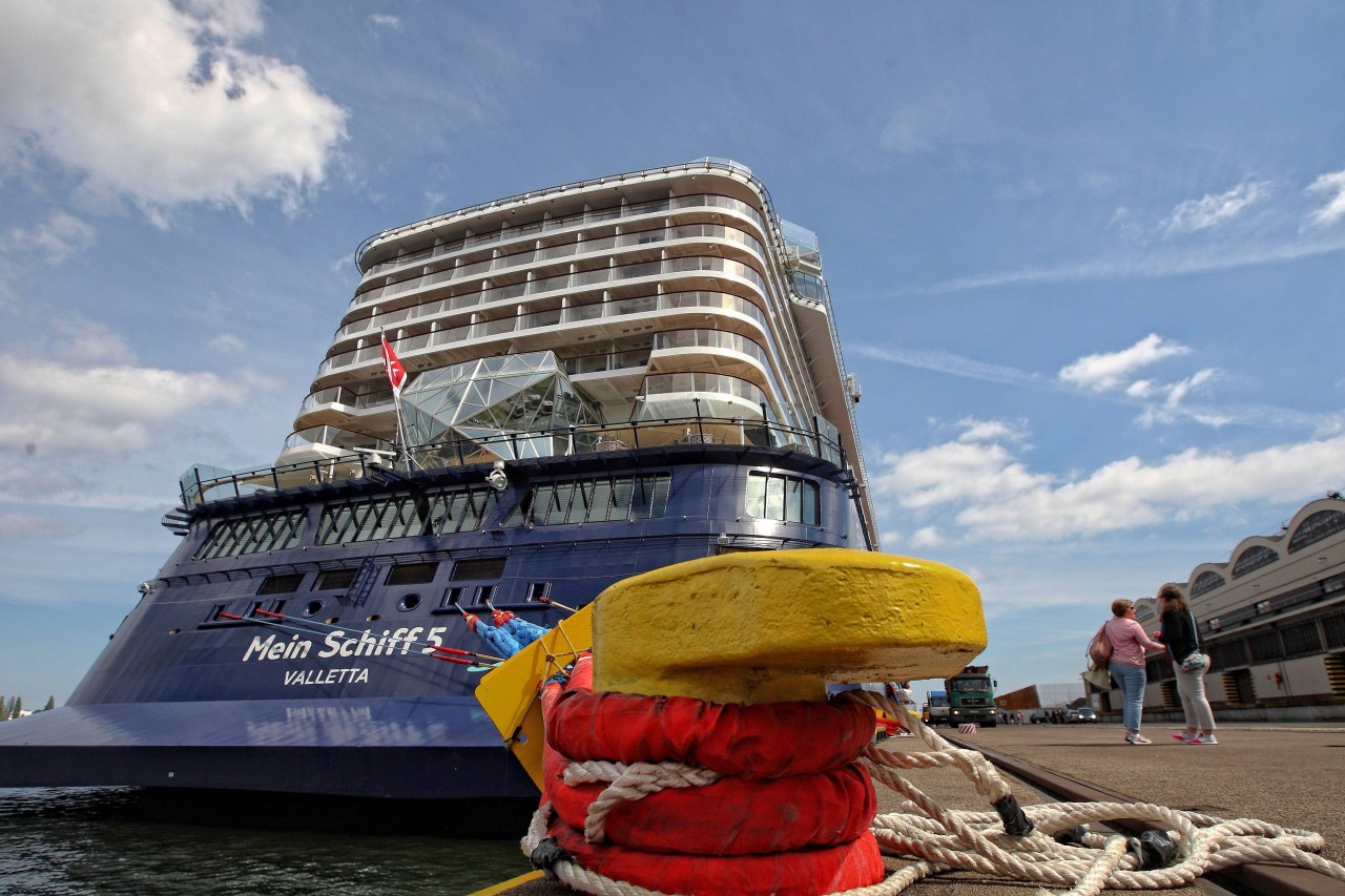 Die „Mein Schiff 5“ ist derzeit zwischen den griechischen Inseln unterwegs. 