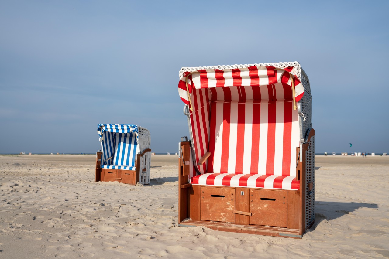 Strandkörbe auf der Nordsee-Insel Amrum.