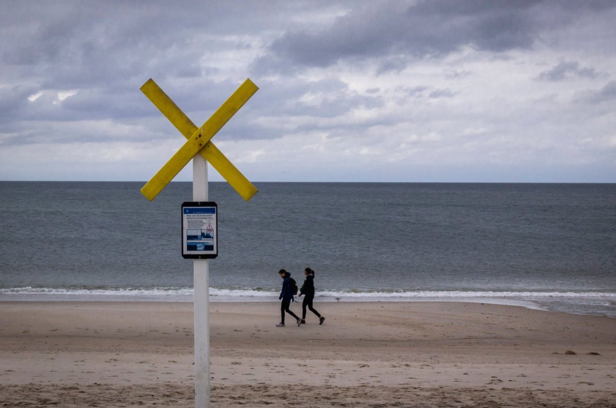 Nordsee Sylt Sandaufspülungen Westerland Deich Küstenschutz