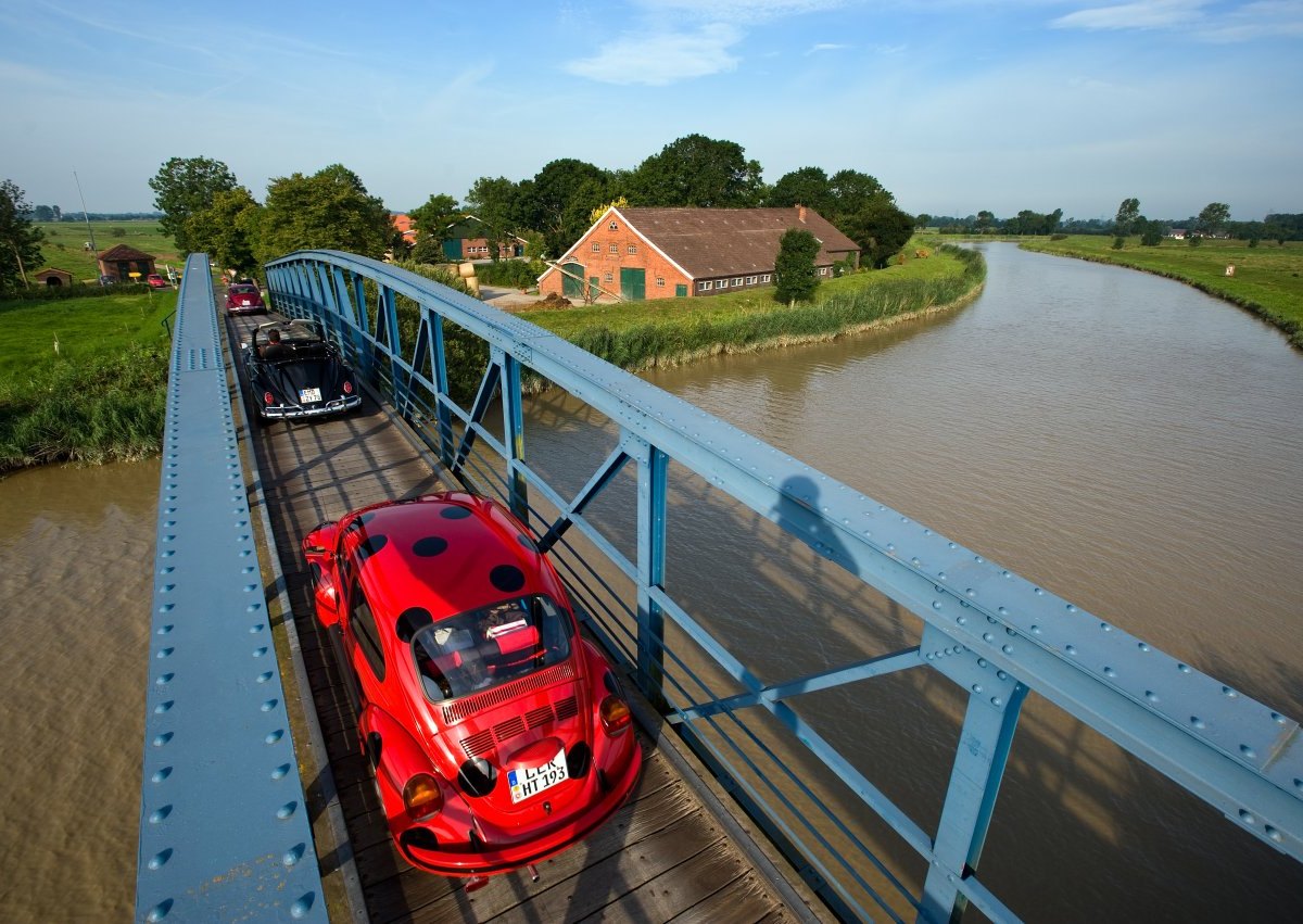 Ostfriesland_Brücke.jpg