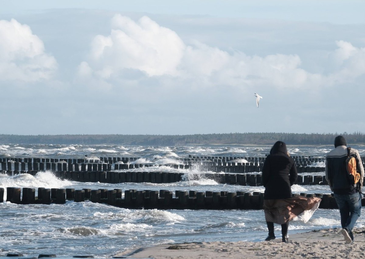 Ostsee Sturm Windböen Sturmböen Sonne Wolken Gisela