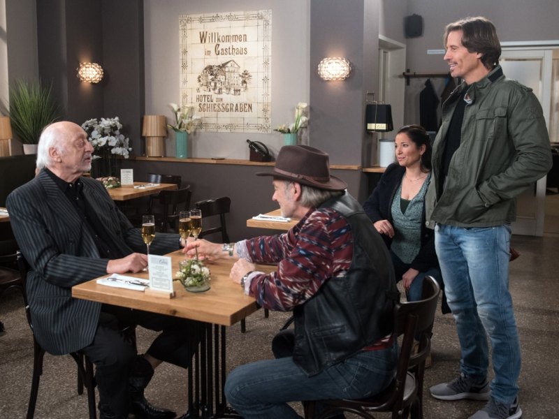 „Rote Rosen“ Ben Tina Serientod Telenovela ARD Michael Meziani