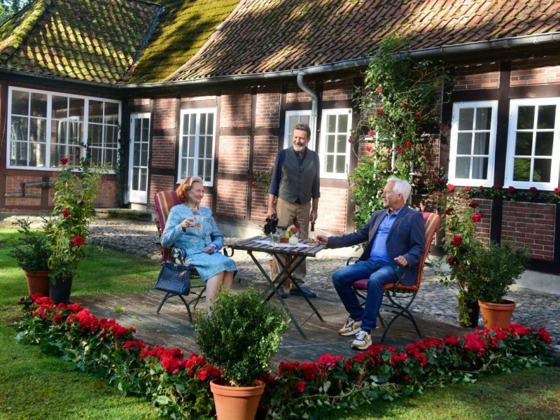 Rote Rosen Gerry Hungbauer Thomas Jill Jaspers Corona Dreharbeiten Staffel Zärtlichkeit