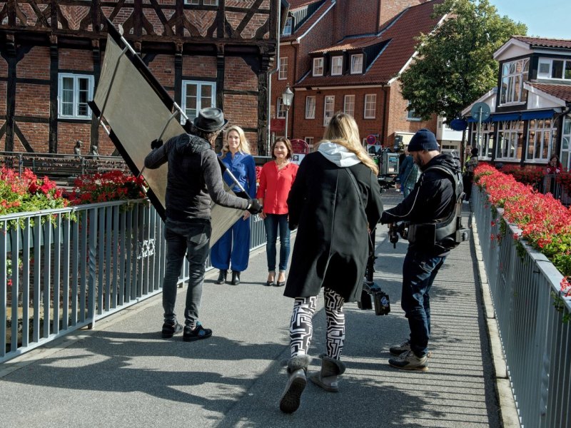 Rote Rosen Lüneburg Dreharbeiten neue Staffel Judith Sehrbrock Tatjana Petrenko Herbert Schäfer Jana Hora-Goosmann Mona Herzberg