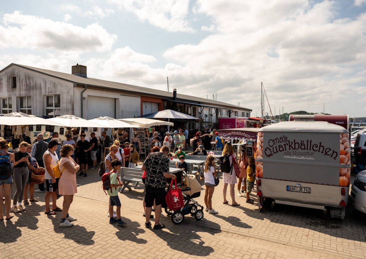 Rügen-Markt.jpg