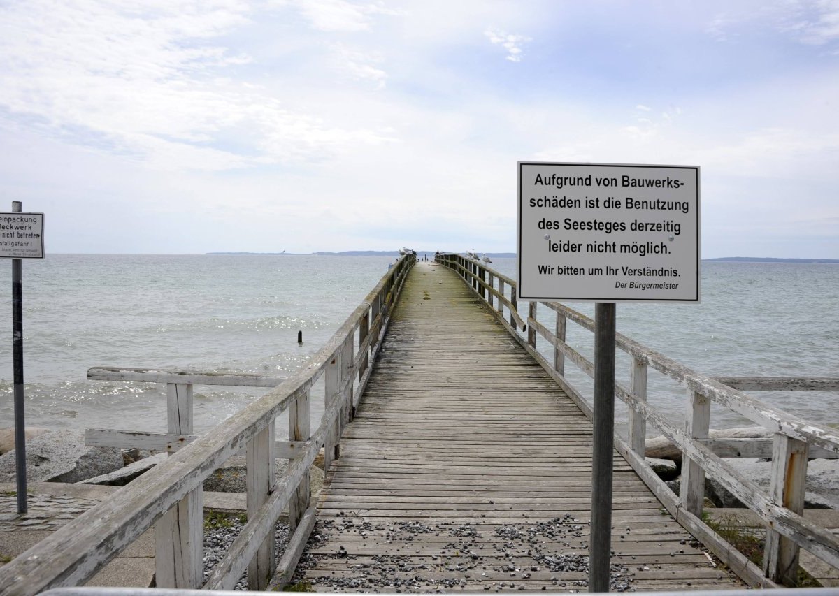 Rügen Ostsee Seesteg Sassnitz.jpg