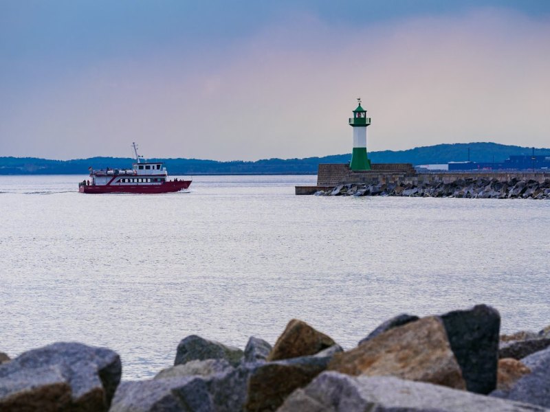 Rügen Yacht Sassnitz Hafen Facebook Schiff Luxus Besucher Seenotretter