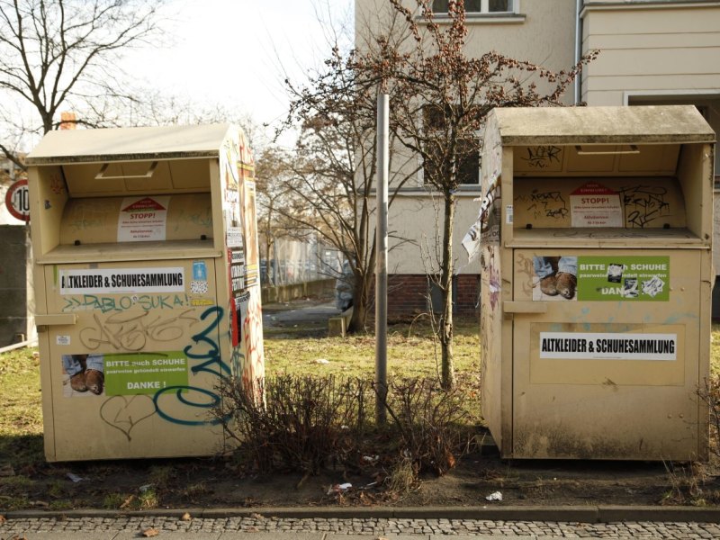 Schleswig-Holstein Kiel Klamottencontainer.jpg