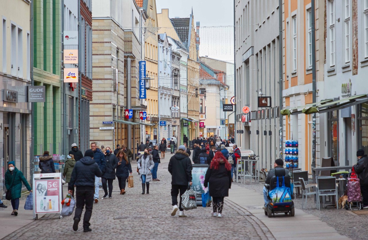 In Stralsund ermittelt die Polizei wegen des Verdachts des versuchten Mordes (Symbolbild). 