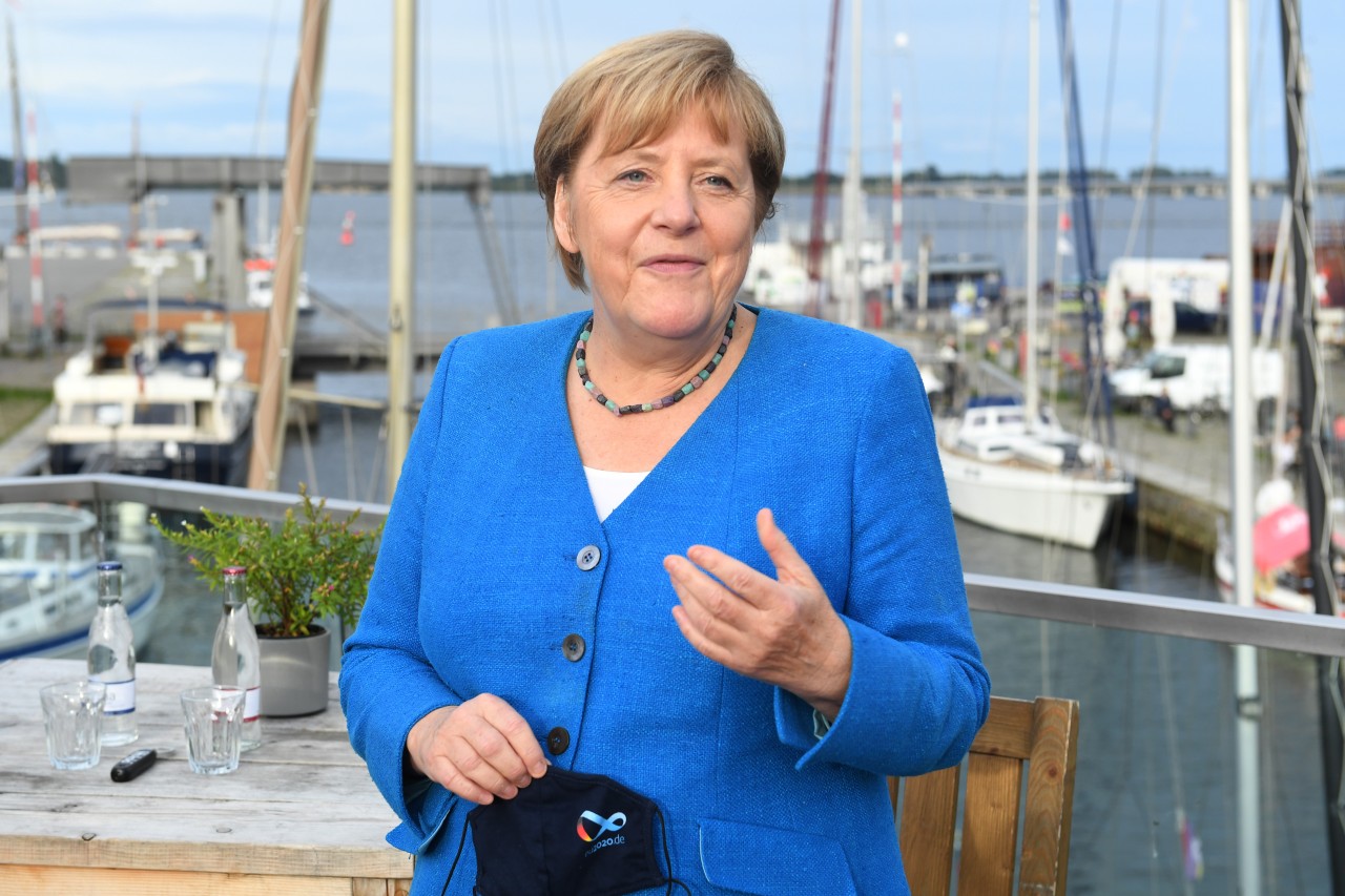 Angela Merkel im Hafen von Stralsund