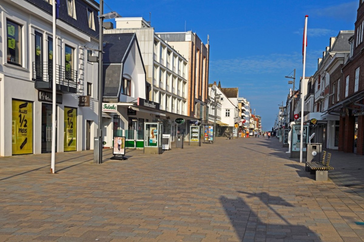 Sylt Lokal Gastronomie Weinbar Hyggelig Westerland Pius Regli Insel Nordsee Urlaub