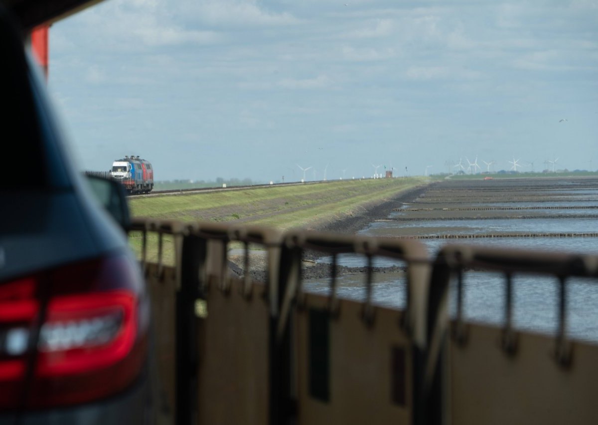 Sylt Nordsee Autozug.jpg