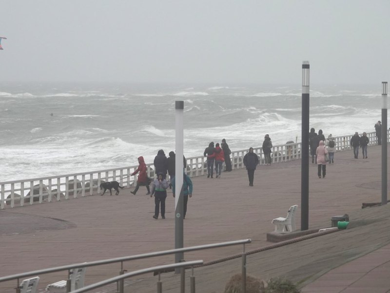 Sylt November Strandpromenade.jpg