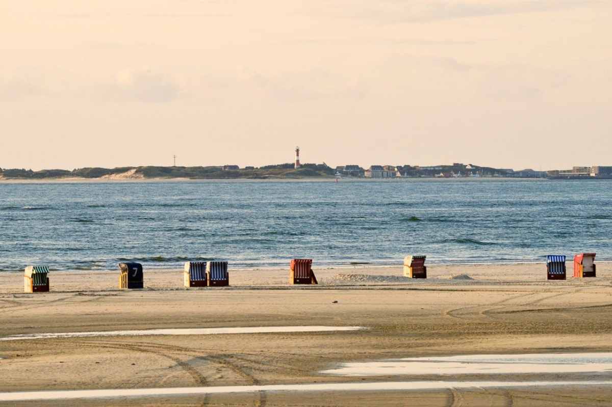 Sylt_Strandkörbe.jpg