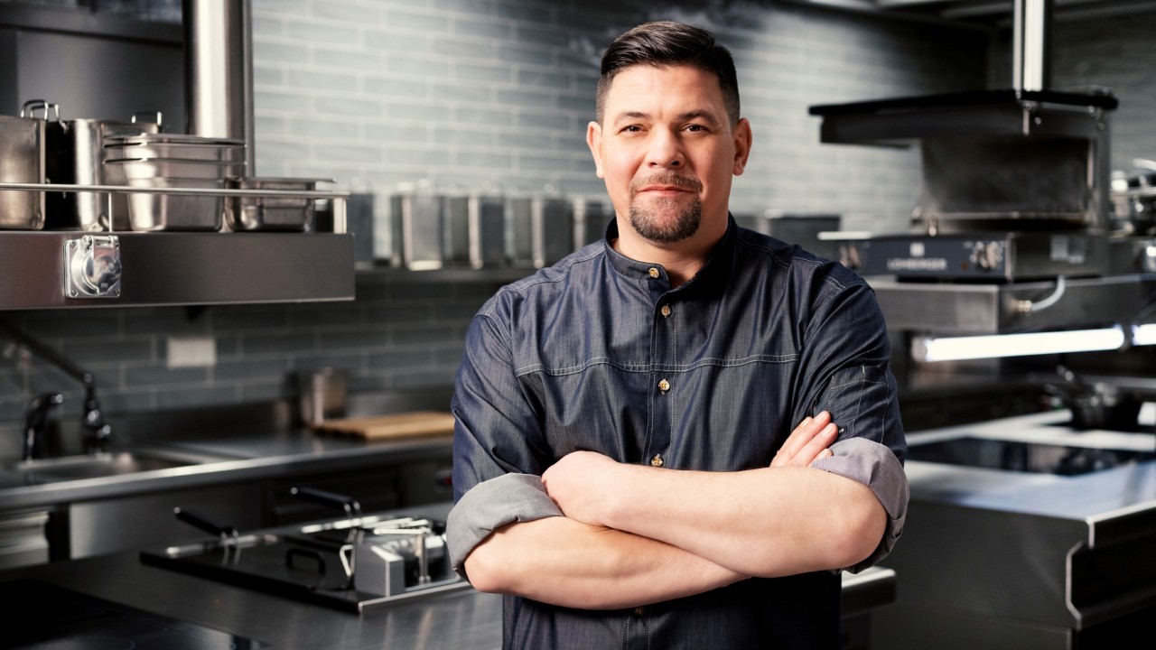 Für Tim Mälzer warten in der neuen Staffel von „Kitchen Impossible“ gleich mehrere Herausforderungen.