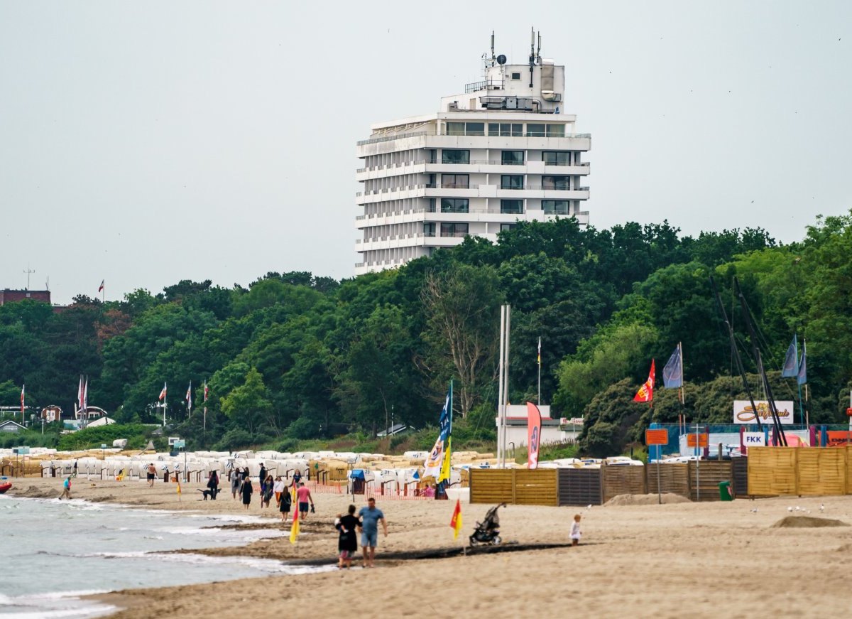 Timmendorfer Strand Ostsee Urlaub Vollsperrung Strandallee Strandstraße Radfahrer Schleswig-Holstein Schule