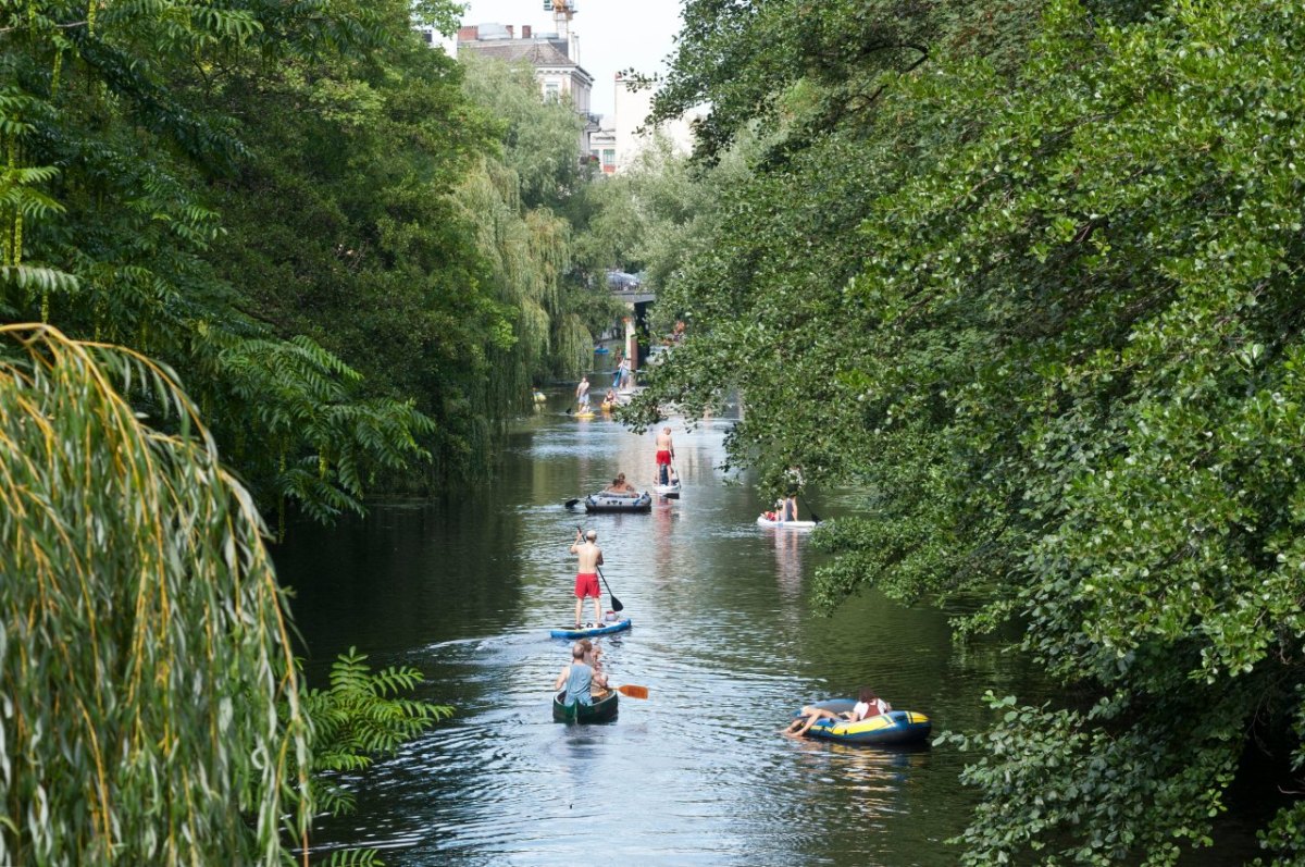 Wetter in Hamburg Isebekkanal.jpg