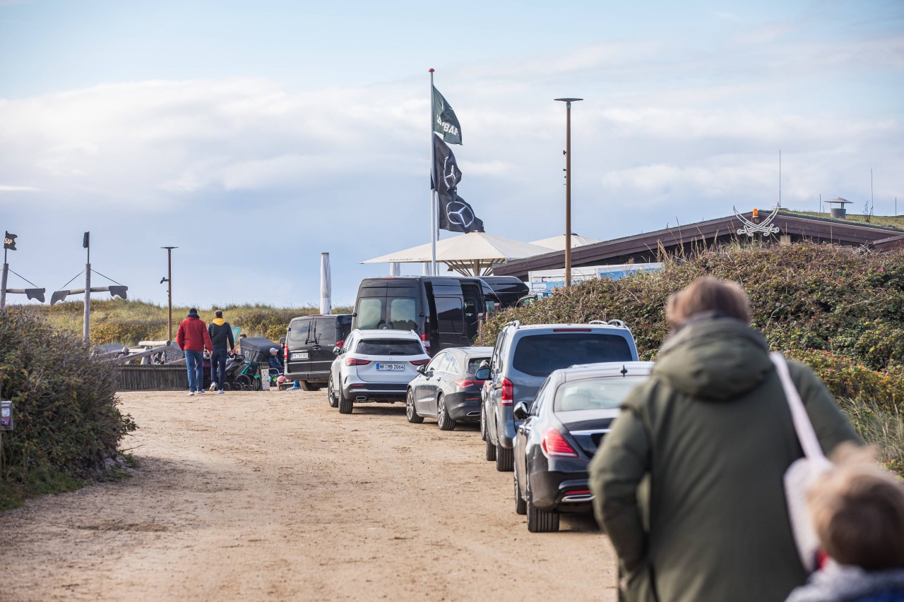 Besucher auf der Insel Sylt (Archivbild). 