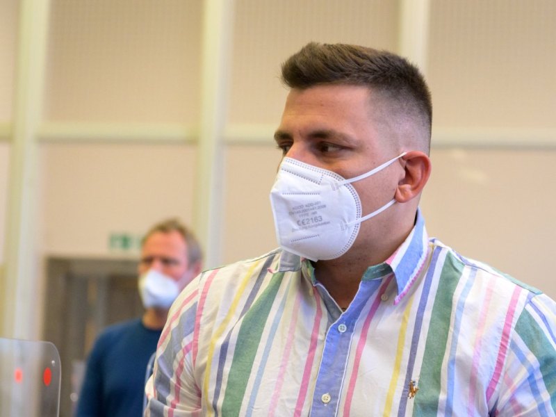 187 Strassenbande Gzuz.jpg