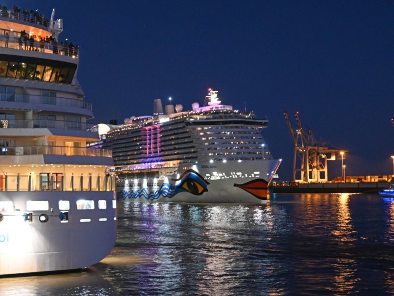 Aida sol und Aida Cosma.jpg
